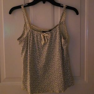 🌻🌻Xhilaration tank top!!🌼🌼🌼